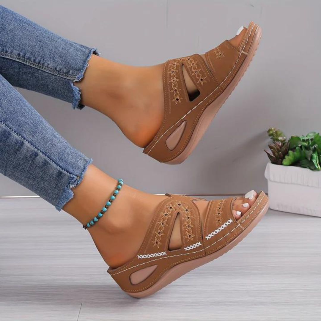 Niamh | Women's Comfortable Cutout Sandals